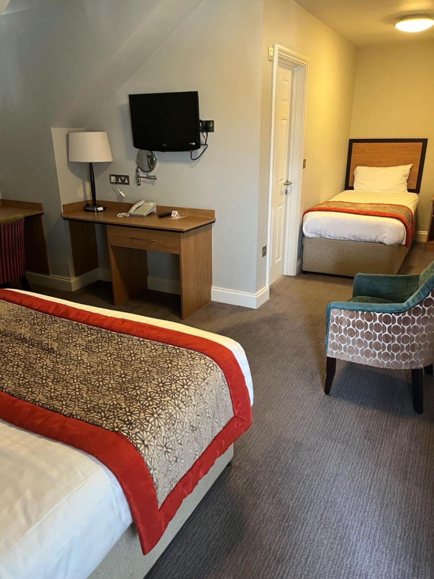 The Riverside House Hotel Mildenhall Eksteriør bilde