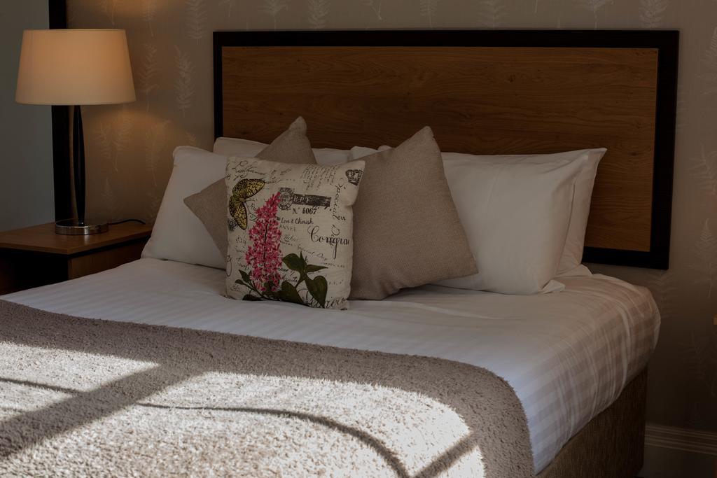 The Riverside House Hotel Mildenhall Eksteriør bilde