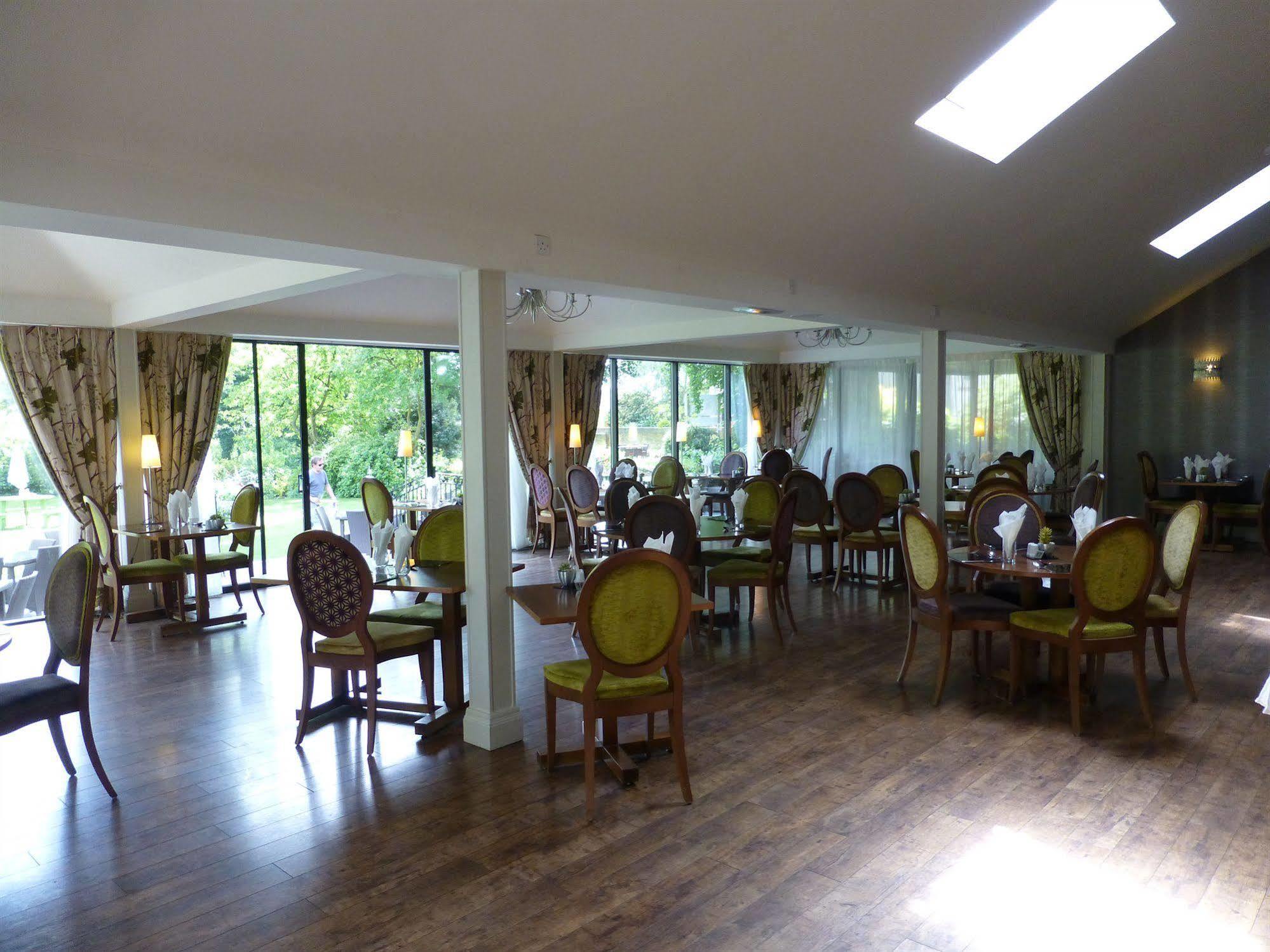 The Riverside House Hotel Mildenhall Eksteriør bilde